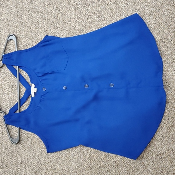 E&M Top - Picture 1 of 8